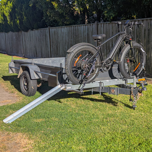 Mo-tow™ A-Frame mounted 1.9M motorcycle and e-bike carrier with 250mm U-bolt for caravans and trailers